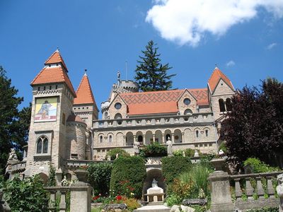 Bory Castle