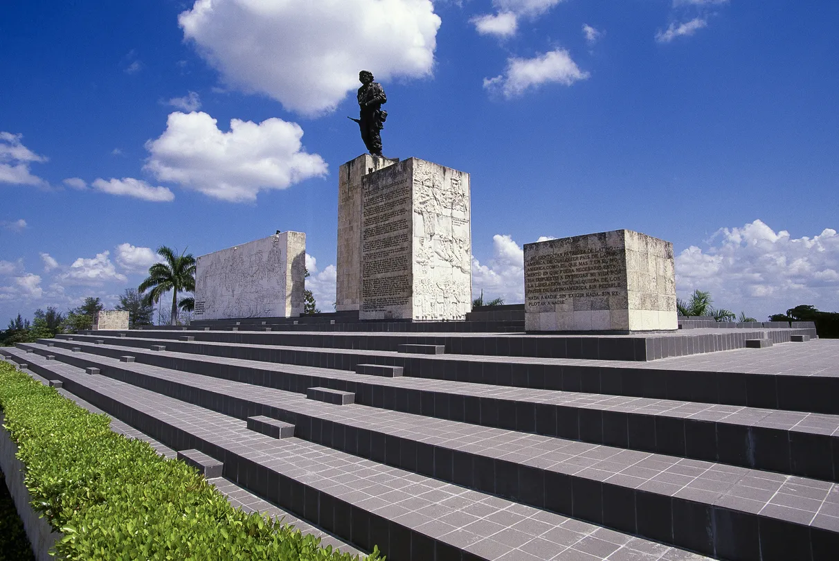 3_Che Guevara Mausoleum