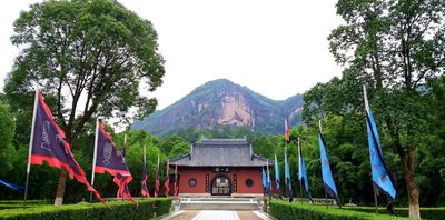 Longhu Mountain - Zhengyi Temple