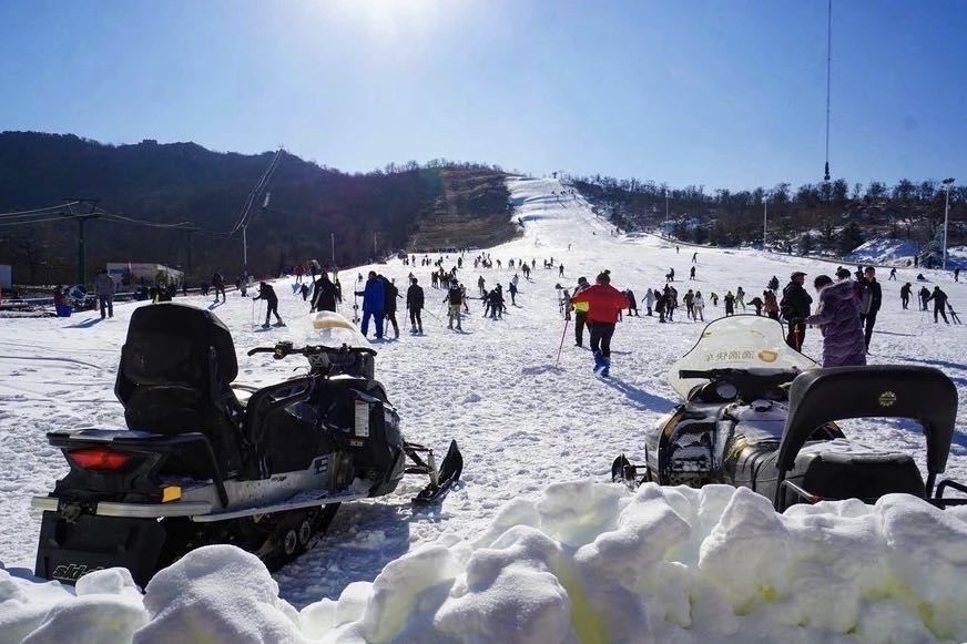 徂徠山滑雪場