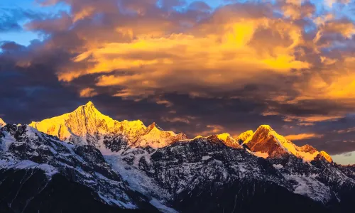 Sunrises in Deqin