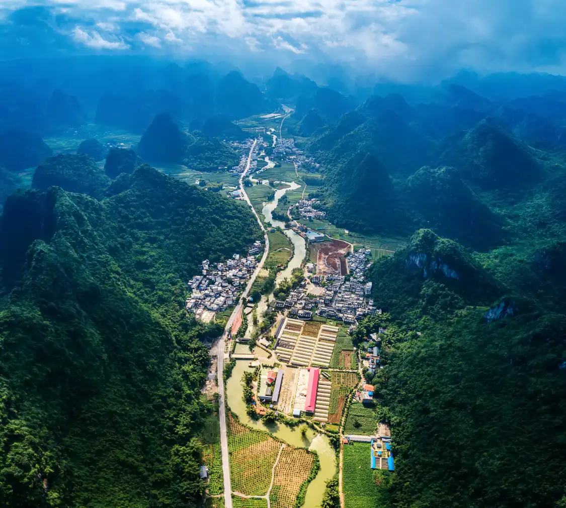 Hotels near Xiaodubai Village