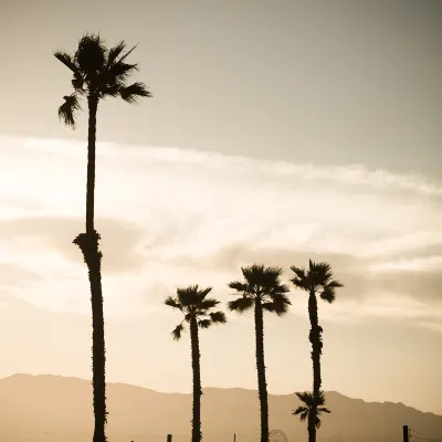 Отели рядом с достопримечательностью «Гарден-Гроув Хисторикал Сосайети»