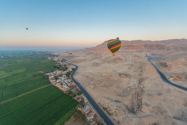 حجز طيران من الأقصر إلى 	 الإسكندرية