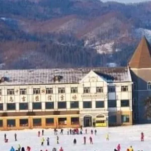 華天烏吉密滑雪場