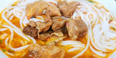 芙蓉鎮劉曉慶米豆腐