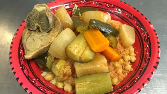 C Com 'là-bas Le Roi Du Couscous