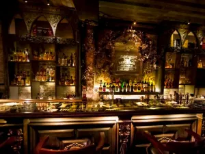LR Cocktail Bar
