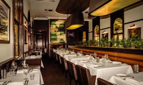 Moo Moo The Wine Bar and Grill