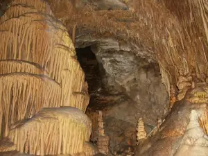 Lewis and Clark Caverns