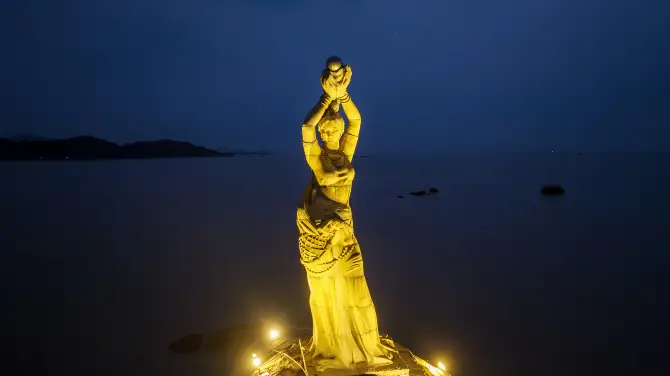 Zhuhai Fisherwoman