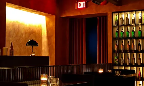 AMA Raw Bar