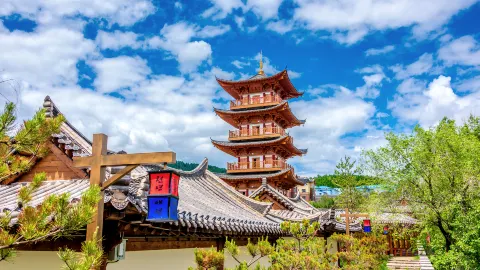 Qiannian Yacheng Scenic Area attraction in ไป๋ซาน