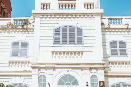 大榕树美食坊(吉祥路店)