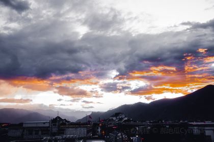 星月菩堤观景咖啡厅(布达拉宫观景店)