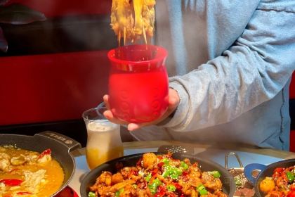 蛙塞有鱼(府衙店)