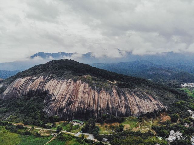 Longshan Scenic Area