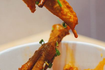 胡途爪热卤粉面(郴州友阿国际广场店)