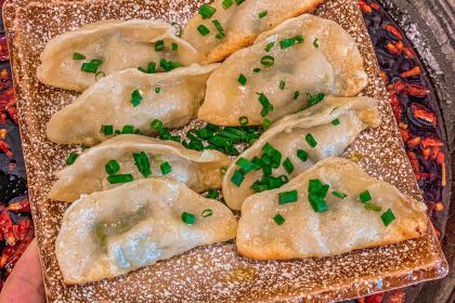 三禾源老火锅(松石店)