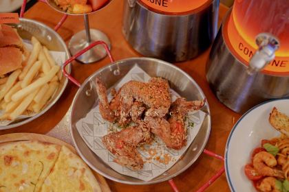 COMMUNE（合江樓店）