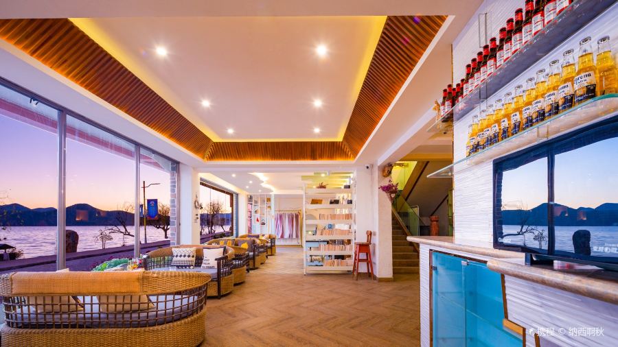 三色云河(泸沽湖大落水店)