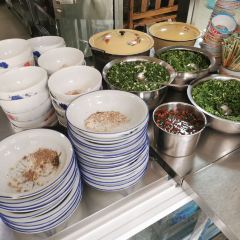 珀玉莲花白米线店 User Photo
