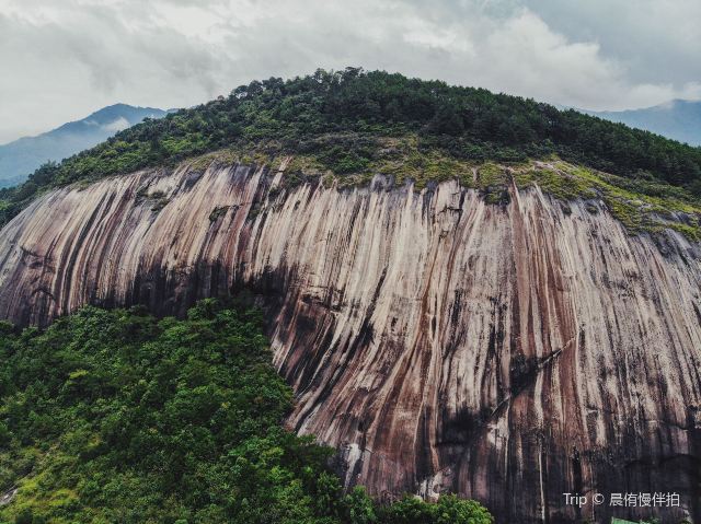 Longshan Scenic Area