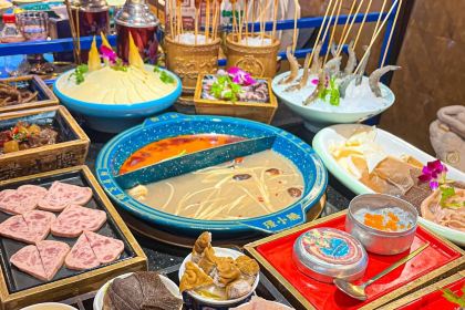 璟小腰鮮貨火鍋