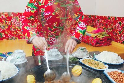 KAO SHAN TUN TIE GUO DUN CHE JIE CHE SONG