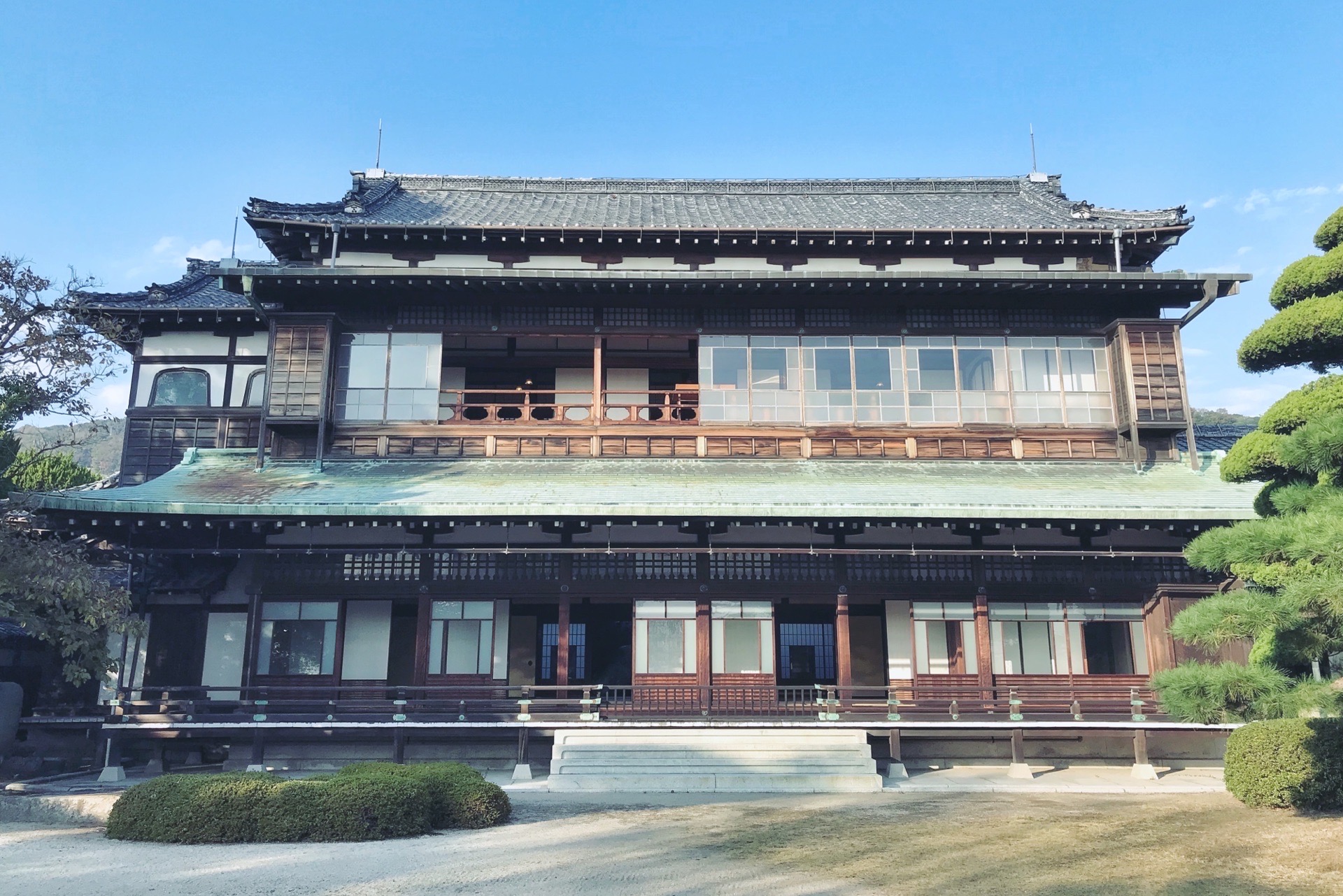 毛利氏庭園景點評價 毛利氏庭園門票 毛利氏庭園優惠 毛利氏庭園交通 地址 開放時間 毛利氏庭園附近景點 酒店及美食 Trip Com