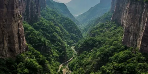 抱犢村
