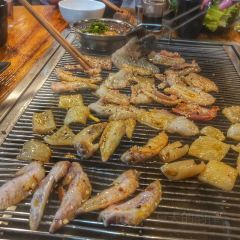 三人行烤肉(晋茂新园店) User Photo