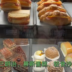 星巴克臻选(青岛胶东机场内安检1店) User Photo