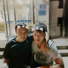 兆丰海鲜烧烤涮自助(丰南总店) User Photo