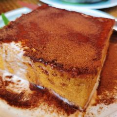 蝴蝶里·粤式点心·乳鸽(长宁来福士店) User Photo