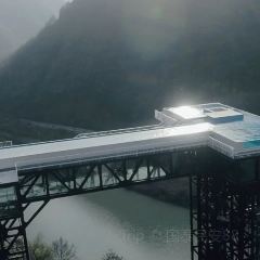 那云温泉度假村悬崖上的天空之城·云崖西餐厅 User Photo