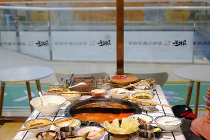 卤校长重庆火锅(万达店)