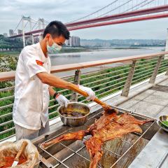 夜渡烤全羊 User Photo