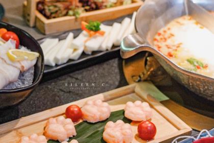 湊湊火鍋茶憩（華貿天地店）