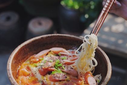 当下咖啡馆(屯昌屯城吾谢咖啡店)