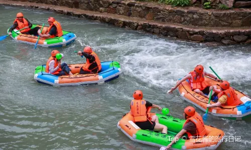 Xiangshan Longxi Canyon Rafting