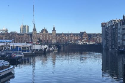 Spuistraat 122 Italian Restaurant