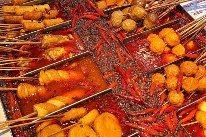 来串街边串串香(政通路店)