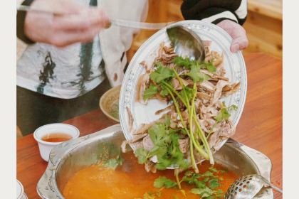 陆宣亦·黔山羊莊