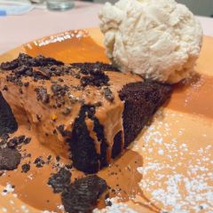 Demetres Downtown Markham User Photo