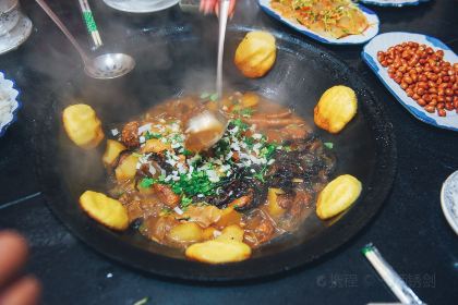 KAO SHAN TUN TIE GUO DUN CHE JIE CHE SONG