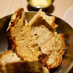 Neighborhood 여행 사진