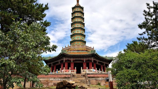 Xumi Fushou Temple - Wanshou Glazed Pagoda