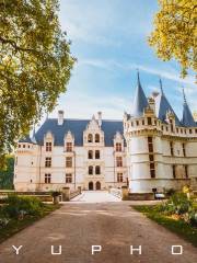 Castle d'Azay-le-Rideau