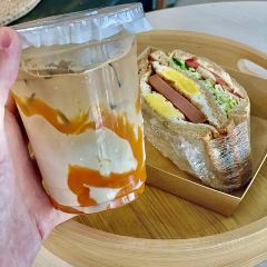 陋室啡尔(瑞清花园店) User Photo